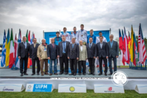 9f4b97d9-70a5-40e0-bf27-80bb916c20d9